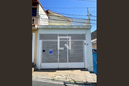 Casa para alugar com 179m², 3 quartos e 2 vagas Casa para alugar com 179m², 3 quartos e 2 vagasFachada