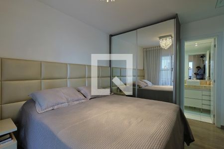 Apartamento à venda com 215m², 4 quartos e 3 vagasQuarto 4