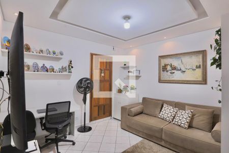 Sala 3 de casa à venda com 6 quartos, 120m² em Parque Sevilha, São Paulo