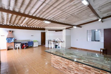 Casa à venda com 120m², 6 quartos e 1 vagaQuintal