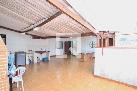 Casa à venda com 120m², 6 quartos e 1 vagaQuintal