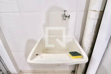 Casa à venda com 120m², 6 quartos e 1 vagaLavanderia 2