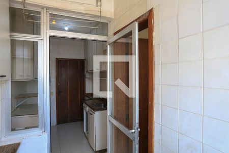 Apartamento para alugar com 70m², 3 quartos e 1 vagaÁrea de serviço 