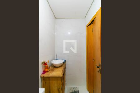 Casa à venda com 150m², 3 quartos e 1 vaga Casa à venda com 150m², 3 quartos e 1 vagaBanheiro da Suíte