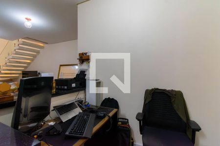 Casa à venda com 150m², 3 quartos e 1 vaga Casa à venda com 150m², 3 quartos e 1 vagaEscritório