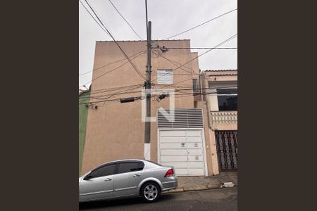 Casa à venda com 150m², 3 quartos e 1 vaga Casa à venda com 150m², 3 quartos e 1 vagaFachada