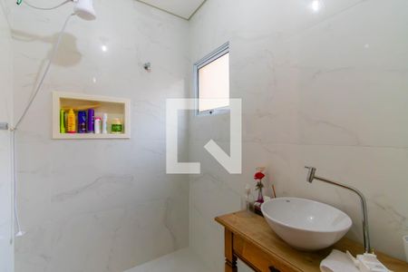Casa à venda com 150m², 3 quartos e 1 vaga Casa à venda com 150m², 3 quartos e 1 vagaBanheiro 2