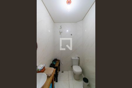 Casa à venda com 150m², 3 quartos e 1 vaga Casa à venda com 150m², 3 quartos e 1 vagaBanheiro 3