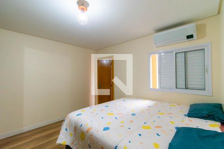 Casa à venda com 150m², 3 quartos e 1 vaga Casa à venda com 150m², 3 quartos e 1 vagaSuíte