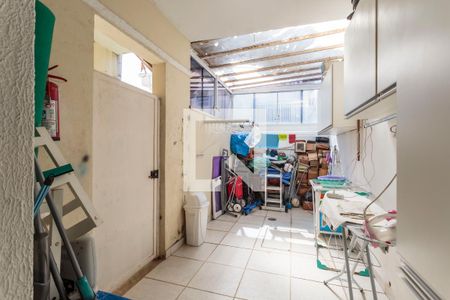 Casa de condomínio à venda com 210m², 4 quartos e 3 vagasÁrea de Serviço