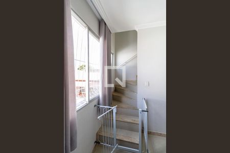 Apartamento à venda com 120m², 3 quartos e 1 vagaEscada