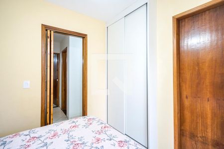 Casa de condomínio à venda com 125m², 3 quartos e 2 vagasSuíte