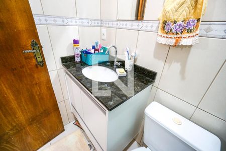 Casa de condomínio à venda com 125m², 3 quartos e 2 vagasBanheiro da suíte