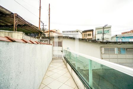 Casa de condomínio à venda com 125m², 3 quartos e 2 vagasCorredor externo