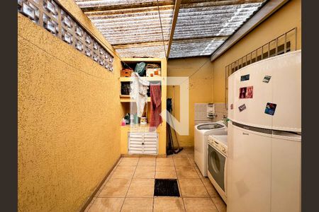 Casa à venda com 130m², 3 quartos e 1 vagaÁrea de Serviço