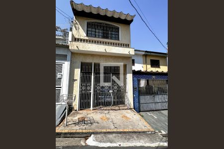 Casa à venda com 130m², 3 quartos e 1 vagaFachada