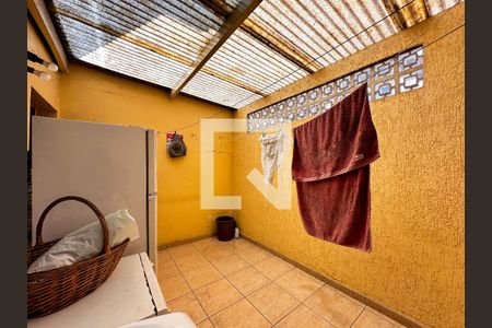 Casa à venda com 130m², 3 quartos e 1 vagaÁrea de Serviço