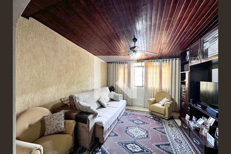 Casa à venda com 130m², 3 quartos e 1 vagaSuíte