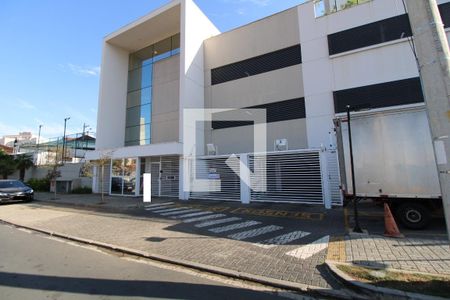 Apartamento à venda com 78m², 3 quartos e 2 vagasFachada