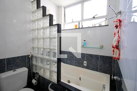 Apartamento à venda com 120m², 3 quartos e 2 vagasBanheiro da Suíte