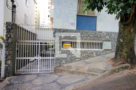 Apartamento à venda com 120m², 3 quartos e 2 vagasFachada