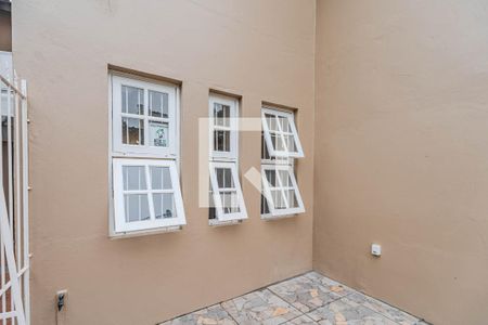 Casa à venda com 160m², 5 quartos e 2 vagas Casa à venda com 160m², 5 quartos e 2 vagasÁrea externa