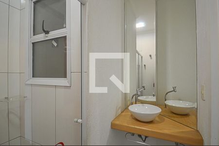 Apartamento à venda com 100m², 2 quartos e 2 vagas Apartamento à venda com 100m², 2 quartos e 2 vagasBanheiro