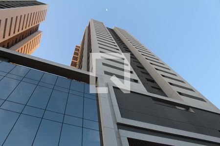 Apartamento à venda com 121m², 3 quartos e 2 vagasFachada