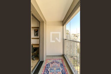 Varanda de kitnet/studio para alugar com 1 quarto, 25m² em Consolação, São Paulo