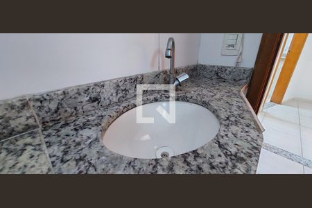 Casa para alugar com 112m², 3 quartos e 2 vagasBanheiro Quarto 1 suíte