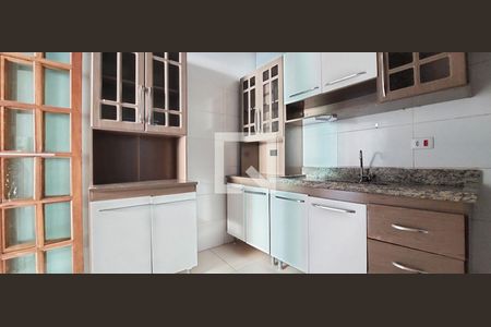 Casa para alugar com 112m², 3 quartos e 2 vagasCozinha