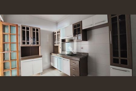 Casa para alugar com 112m², 3 quartos e 2 vagasCozinha