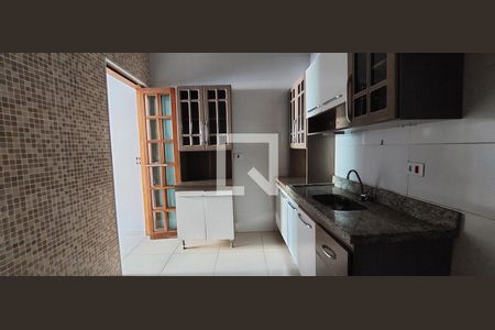 Casa para alugar com 112m², 3 quartos e 2 vagasCozinha