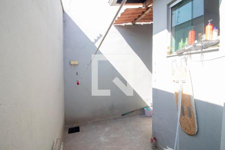 Casa à venda com 90m², 2 quartos e 1 vaga Casa à venda com 90m², 2 quartos e 1 vagaÁrea externa