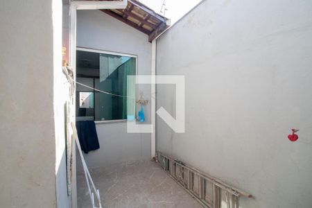Casa à venda com 90m², 2 quartos e 1 vaga Casa à venda com 90m², 2 quartos e 1 vagaÁrea externa