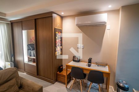 Sala de apartamento à venda com 1 quarto, 37m² em Flamengo, Rio de Janeiro