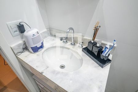 Apartamento à venda com 37m², 1 quarto e sem vaga Apartamento à venda com 37m², 1 quarto e sem vagaBanheiro Social