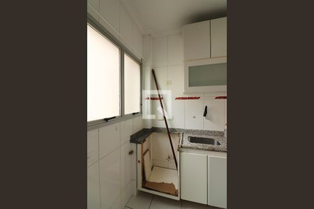 Apartamento à venda com 69m², 3 quartos e 1 vagaÁrea de Serviço