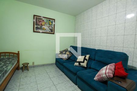 Sala de casa à venda com 4 quartos, 117m² em Vila Invernada, São Paulo