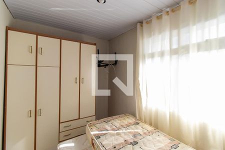 Quarto 1 de apartamento para alugar com 2 quartos, 40m² em Capão da Imbuia, Pinhais