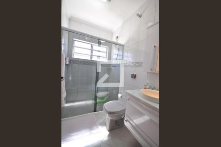 Casa à venda com 220m², 3 quartos e 4 vagasBanheiro da Suíte 1