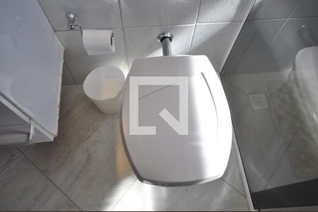 Casa à venda com 220m², 3 quartos e 4 vagasBanheiro da Suíte 2