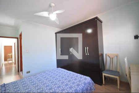 Casa à venda com 220m², 3 quartos e 4 vagasSuíte 2