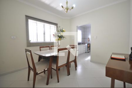 Casa à venda com 220m², 3 quartos e 4 vagasCopa