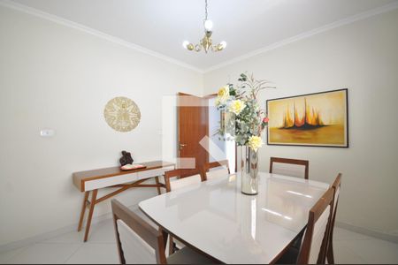 Casa à venda com 220m², 3 quartos e 4 vagasCopa