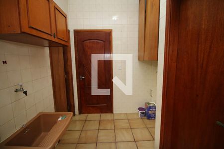 Apartamento à venda com 70m², 2 quartos e 1 vagaÁrea de Serviço