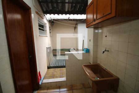 Apartamento à venda com 70m², 2 quartos e 1 vagaÁrea de Serviço