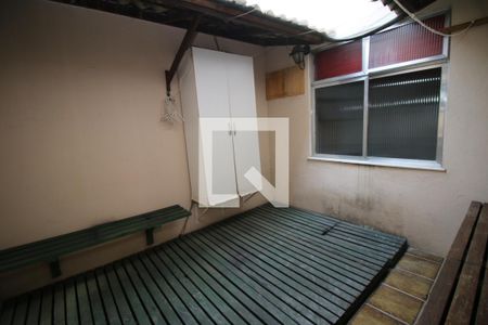 Apartamento à venda com 70m², 2 quartos e 1 vagaÁrea de Serviço