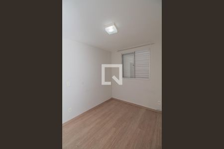 Quarto 2 de apartamento para alugar com 2 quartos, 47m² em Vila Homero Thon, Santo André