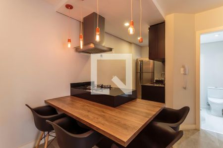 Sala/Cozinha de apartamento para alugar com 1 quarto, 42m² em Vila Nova Conceição, São Paulo